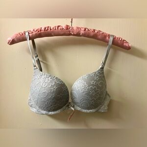 2pr Women’s Push Up Bras 32B